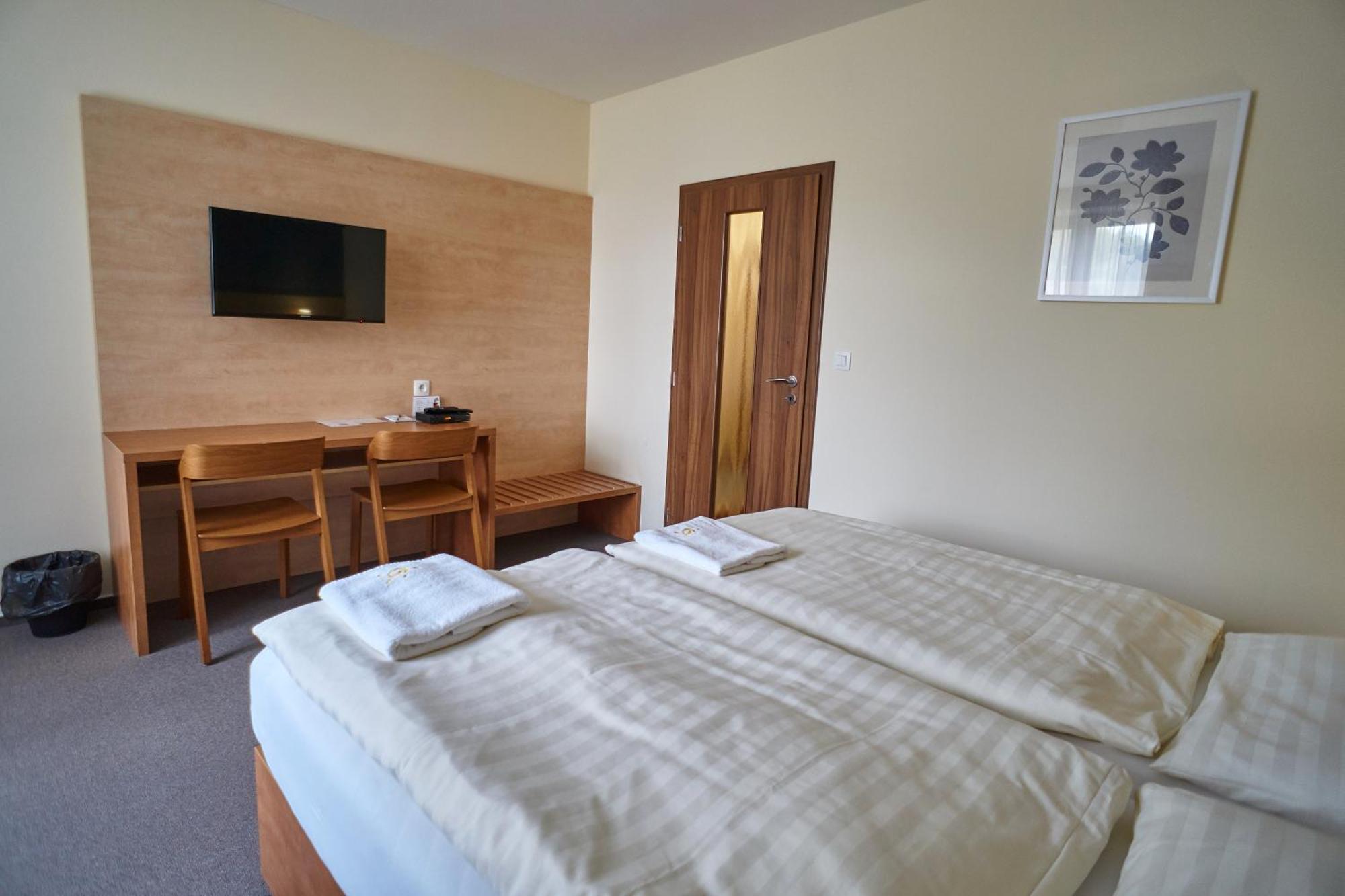Hotel Toc ลิโปวา ลาสเนีย ภายนอก รูปภาพ
