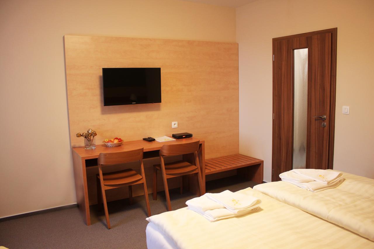 Hotel Toc ลิโปวา ลาสเนีย ภายนอก รูปภาพ